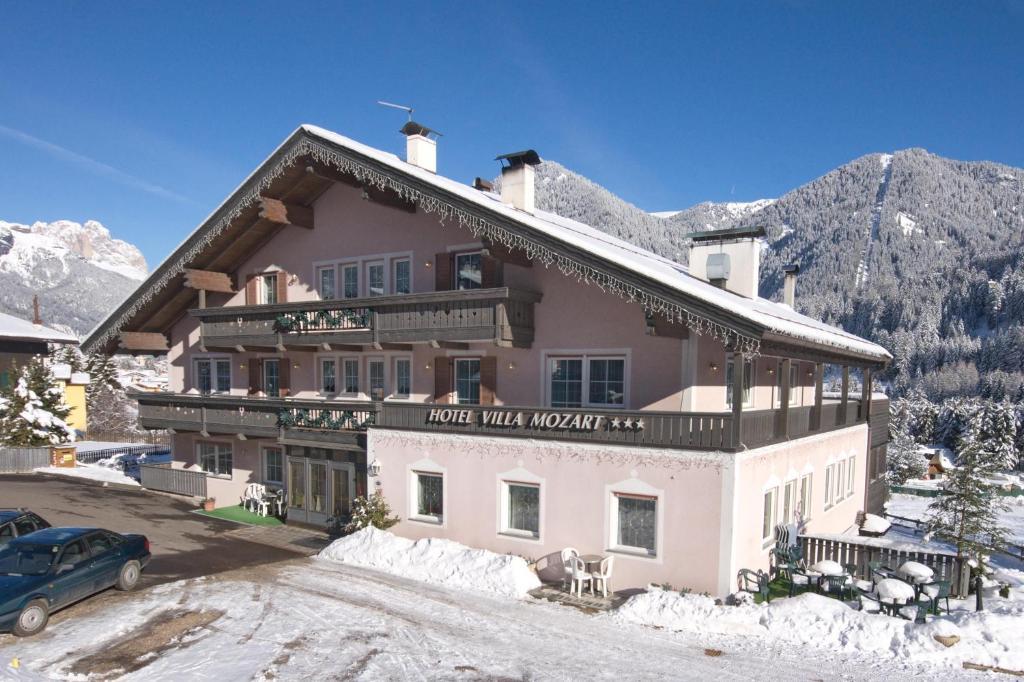 Hotel Villa Mozart Pozza di Fassa Eksteriør bilde