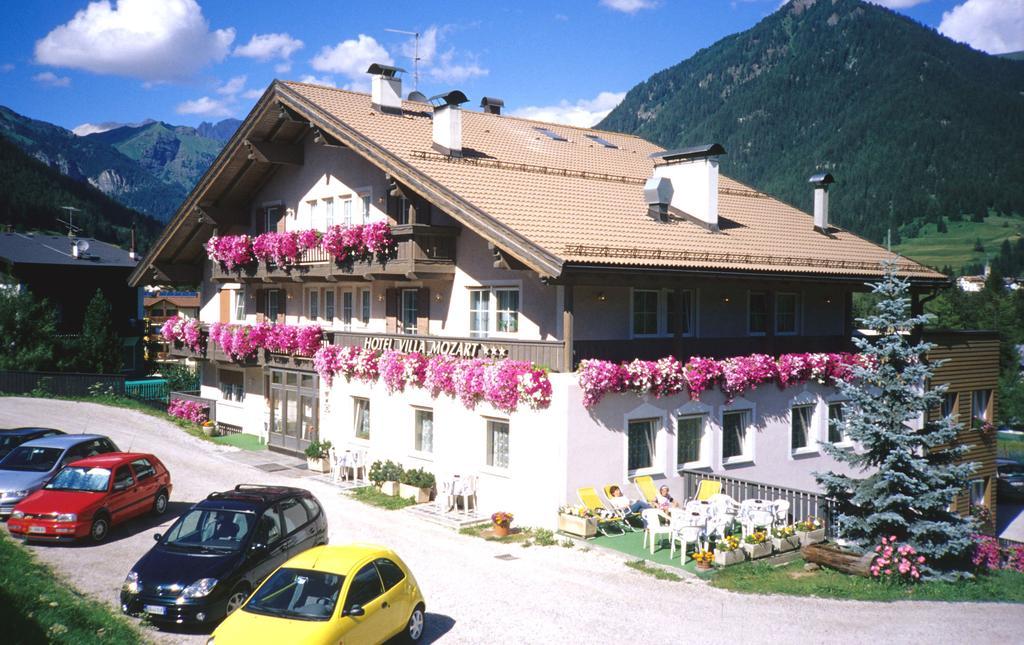 Hotel Villa Mozart Pozza di Fassa Eksteriør bilde